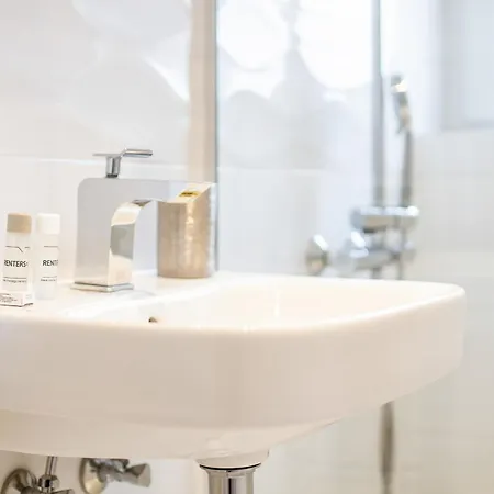 Sunny For 5 People By Renters グディニャ