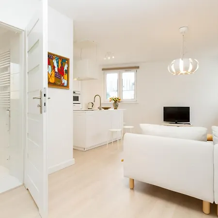 Апартаменти Sunny For 5 People By Renters